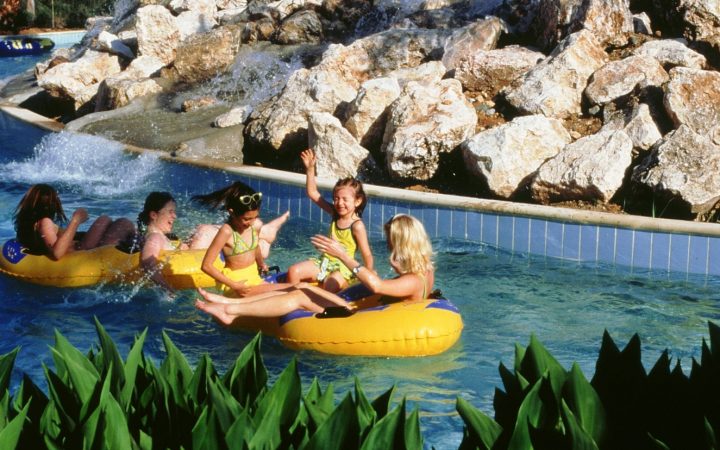 Fasouri Watermania, Cipru