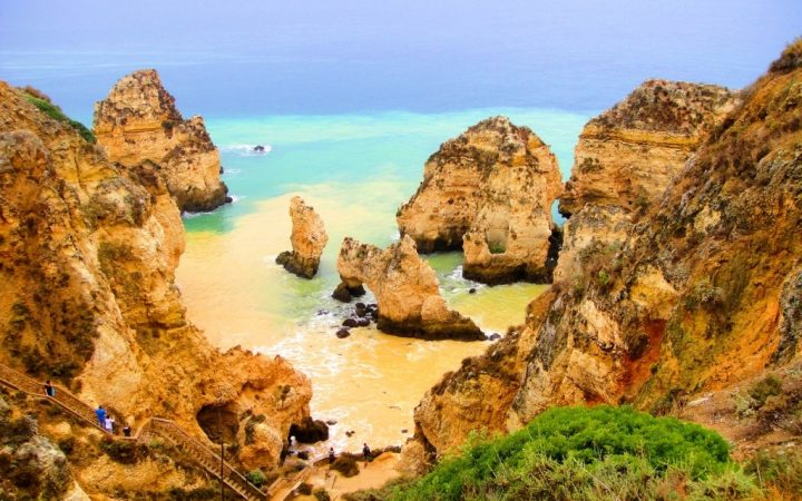 Cu barca spre Ponta da Piedade