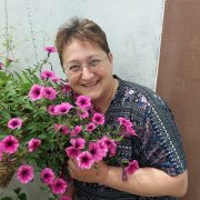 Photo of Laura Bogaciu