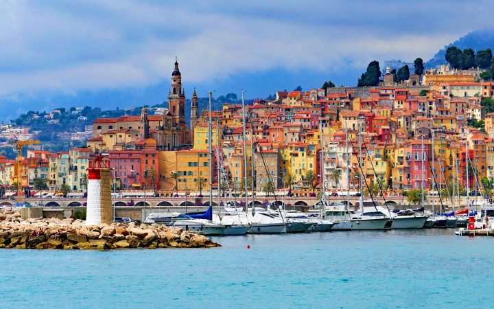 Menton, cel mai boem orășel de pe coastă