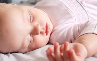 Apneea la bebeluși și copii - cauze, simptome și remedii