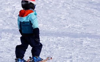 Beneficiile schiului pentru copii. Sănătate, încredere, distracție