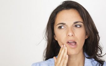 Anxietatea, frica și panica impactează negativ starea de sănătate a dinților
