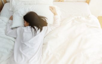 8 poziții de somn care afectează sănătatea. Ce semnifică fiecare?