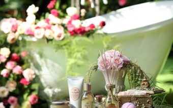 Festive Roses – un look premium de primăvară by SABON