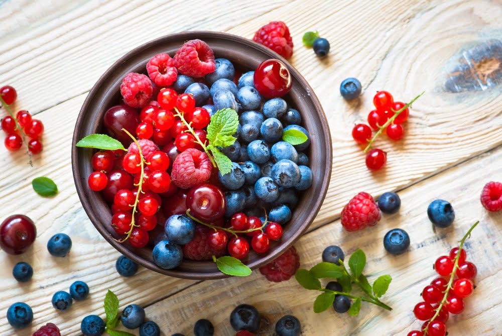 8 motive pentru care să consumi fructe de pădure