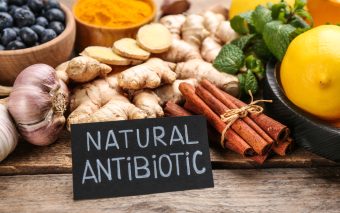 10 antibiotice naturale. Care sunt acestea și cum ne ajută ele?