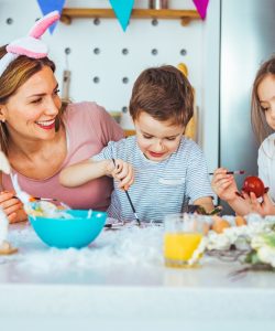 4 activități de Paște pentru copii: rapide și ușor de făcut