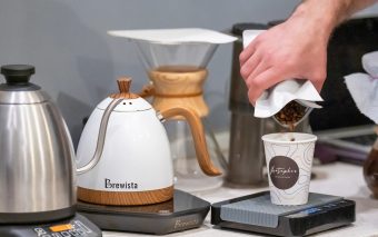 Cum se prepară cafeaua la rece? Află de la specialiști care este cea mai simplă metodă