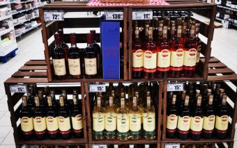 Feerie de arome și gusturi la Târgul de Vinuri Auchan 2022 cu peste 350 de sortimente la raft și online