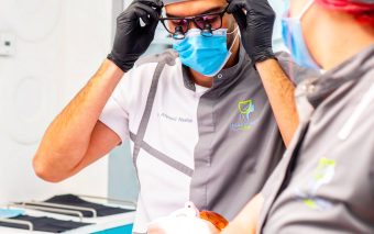 Medicul Ahmed Nashar, un vizionar al medicinei dentare: „Stomatologia nu este costisitoare în România, ci costisitoare este amânarea”. Povestea din spatele medicului de la House of Beauty Clinic
