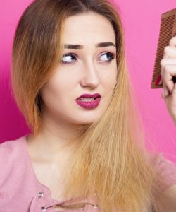 De ce se electrizează părul? Cauze și remedii