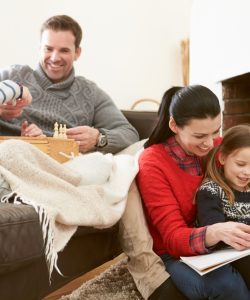 10 activități de iarnă în familie pentru a alunga plictiseala