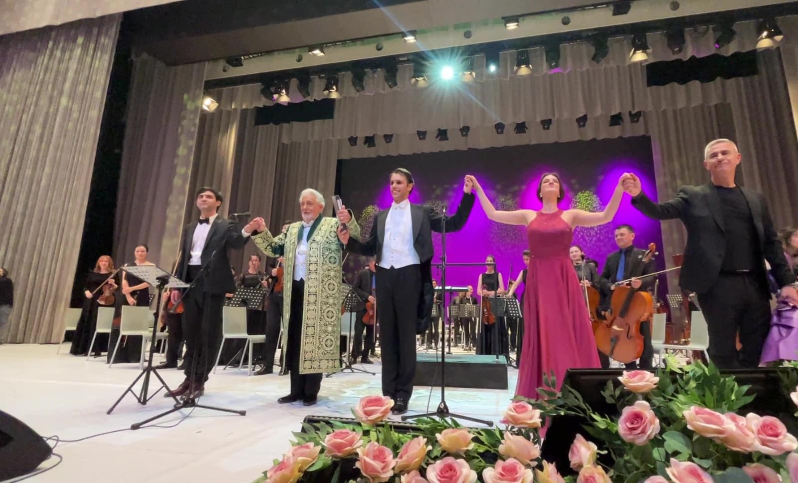 Tenorul Alessandro Safina a susținut un concert fabulos alături de Placido Domingo