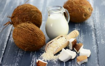 Laptele de cocos: proprietăți și beneficii ale acestei băuturi exotice 