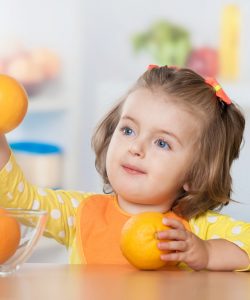 Copiii mici și citricele. Când ar trebui copiii să mănânce citrice?