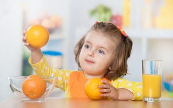 Copiii mici și citricele. Când ar trebui copiii să mănânce citrice?