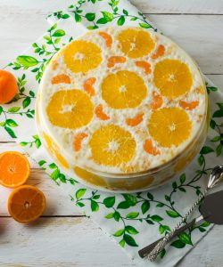 Tort de portocale cu cremă de iaurt