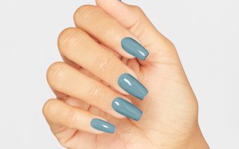 Stone nails: strălucire de senzație pentru unghiile gri