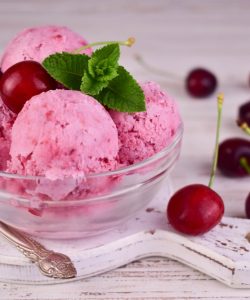 Sorbet de cireșe - răcoare într-un pahar