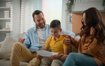 Rezultatele examenelor: cum răspunzi ca părinte, indiferent de notă