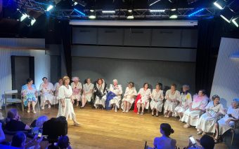 „NEprețuite” – Un spectacol manifest despre demnitate, curaj și feminitate la vârsta a treia, organizat de Asociația Zi de BINE