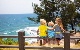 Vacanțele la mare și la munte – beneficii pentru cei mici