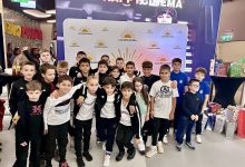 O zi plină de zâmbete și fapte bune la Happy Cinema Colosseum – Asociația „Lumini pentru Viitor” aduce bucurie copiilor din mediul rural ! 