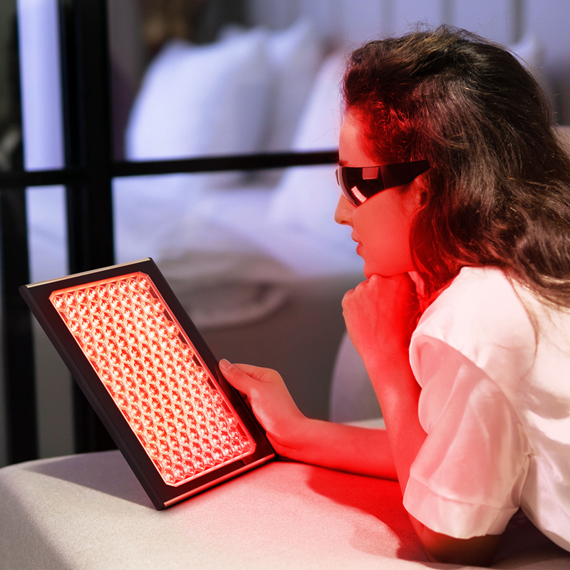 Cyber Glow: lumina care îți schimbă rutina de beauty