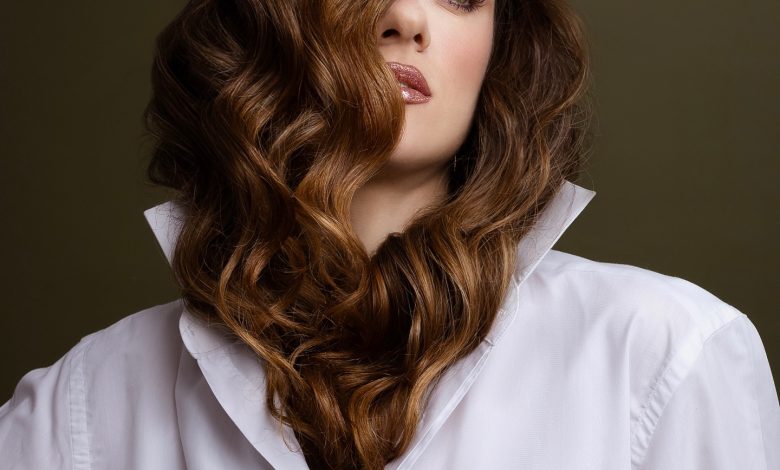 Păr fin, dar cu volum maxim: 9 sfaturi care chiar funcționează