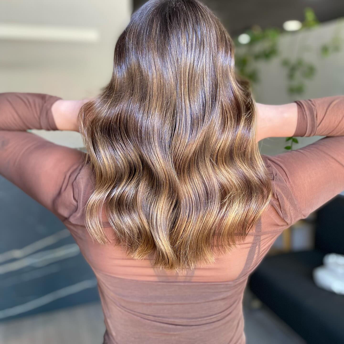 Ritualul părului în sezonul rece: 7 obiceiuri care îl protejează de frig și deshidratare