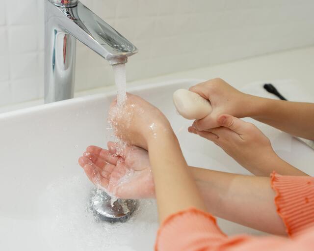 Igiena începe cu mâinile: 5 sfaturi pentru cei mici
