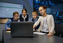 Echilibru sănătos între copii și ecrane - 7 activități simple