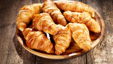 Croissante cu foietaj sărat cu ricotta și nuci