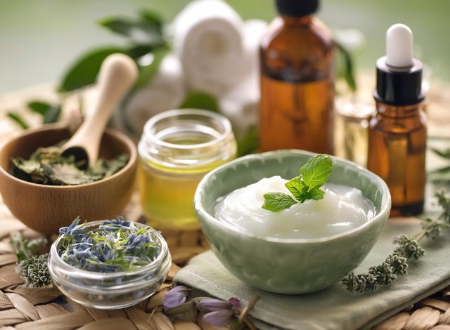 Beauty la tine acasă: 5 rețete de măști pentru fiecare tip de piele