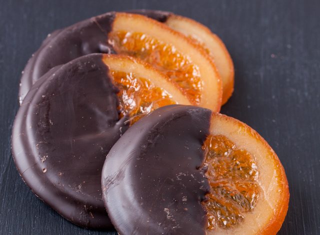 Portocale confiate cu ciocolată - un desert delicios de iarnă