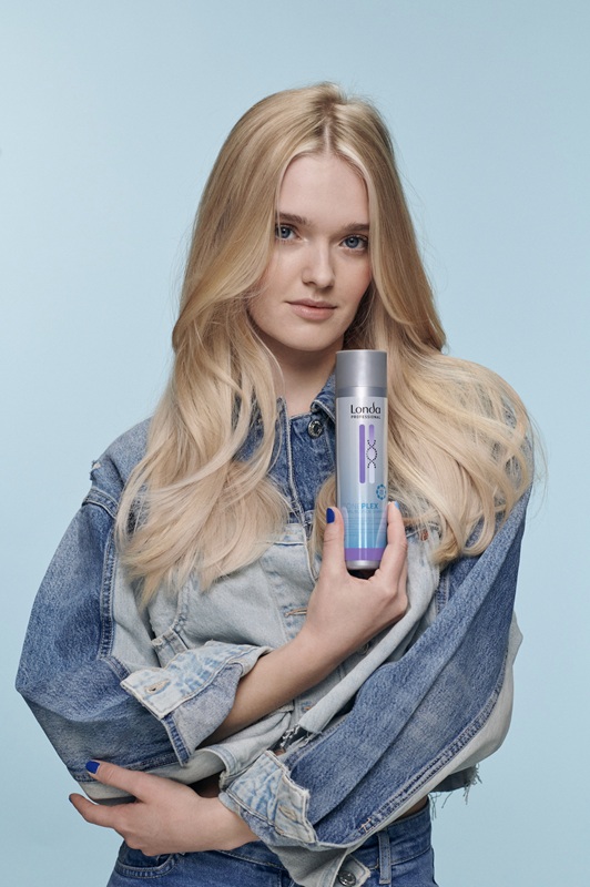 Subtilitate și lumină: 6 culori de păr în trend pentru 2026