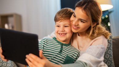 Frumusețea de a fi mătușă: rolul care îți schimbă viața fără să fie al tău