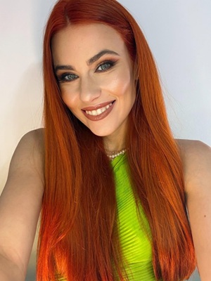 Culorile de păr care pun cel mai bine în valoare ochii albaștri