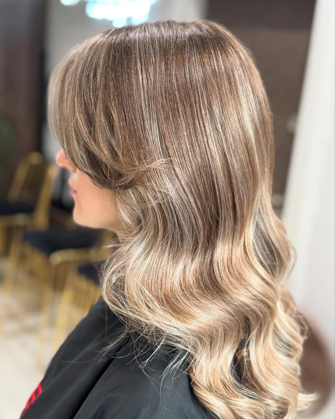 Părul se îngrașă prea repede? Cauze reale și soluții care chiar funcționează