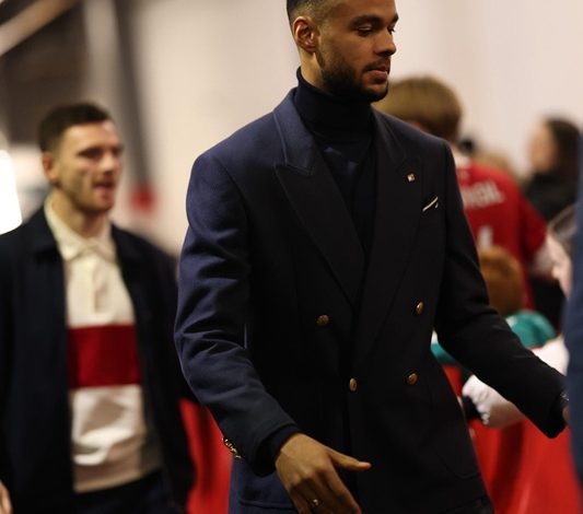 ECHIPA MASCULINĂ A CLUBULUI LIVERPOOL FC, ÎMBRĂCATĂ ÎN TOMMY HILFIGER LA MECIUL DIN PREMIER LEAGUE CU NEWCASTLE UNITED