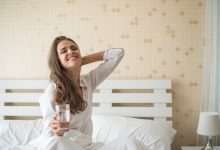 Apa băută dimineața pe stomacul gol: secretul japonez pentru o stare de sănătate mai bună