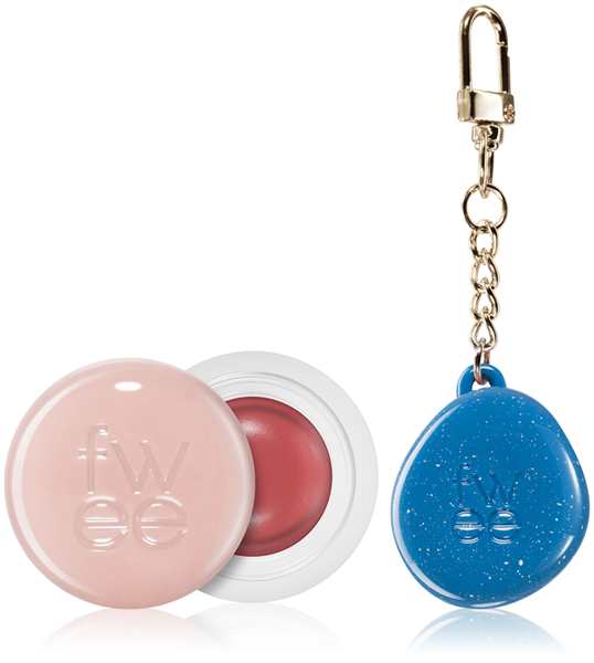 Primăvara în detalii: machiajul care se poartă ca un accesoriu