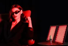 Terapia cu lumina roșie: noul aliat pentru un somn profund și un ten luminos