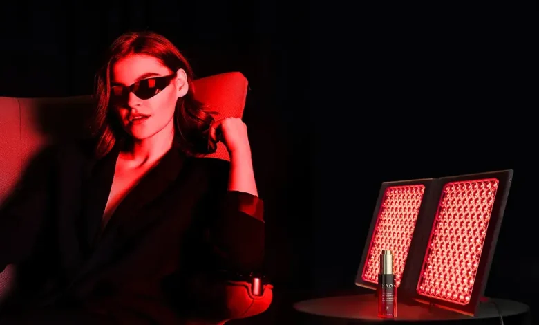 Terapia cu lumina roșie: noul aliat pentru un somn profund și un ten luminos