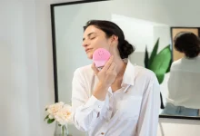 3 lucruri esențiale, o singură geantă: luxul rutinei de frumusețe care călătorește cu tine