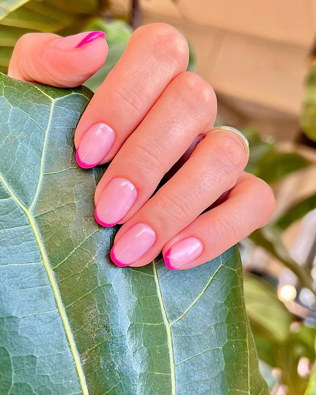 French Manicure 2.0: cum reinventezi un clasic fără să-i pierzi eleganța?