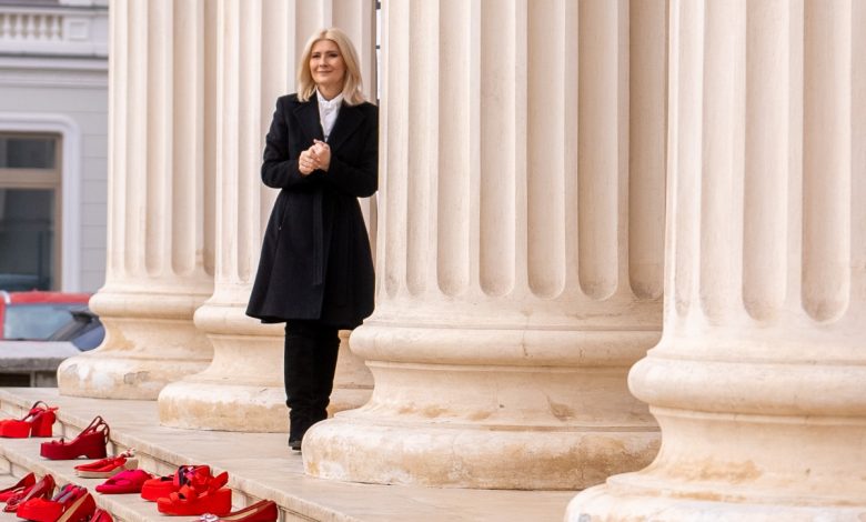 Dragostea poartă pantofii roșii - Primul Shero Talk la Ateneul Român