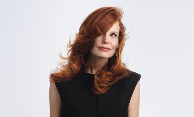 Copper, cherry sau ginger? Cum păstrezi efectul glossy al părului roșcat mai mult timp?