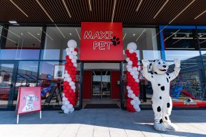 Maxi Pet deschide al treilea hipermarket pentru animale de companie din București